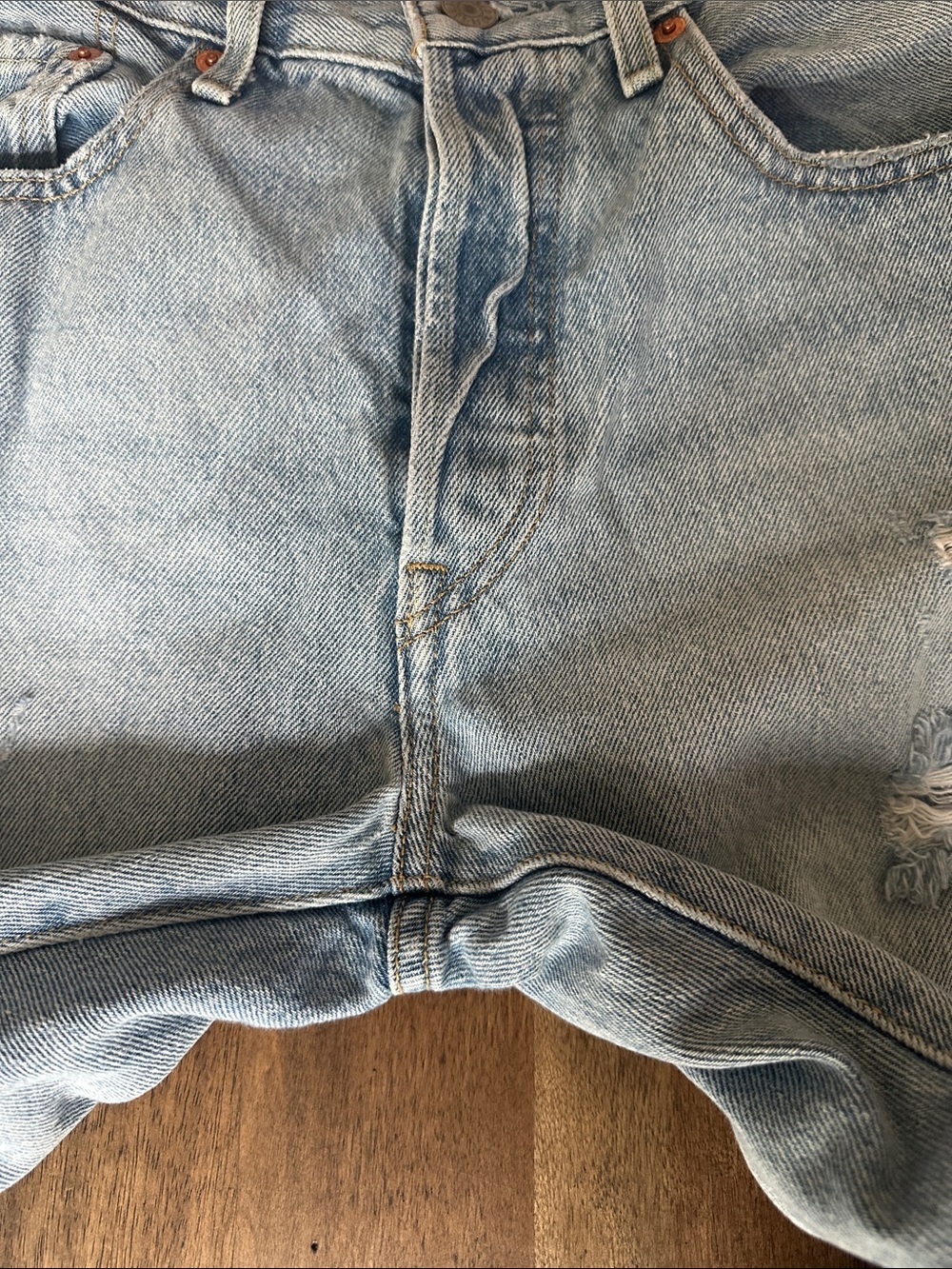 Levi's Women’s Light Blue Distressed 501 Jeans Size 27 - Picture 6 of 13